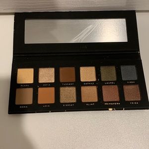 New Bad Habit - Artistry Eyeshadow Palette
